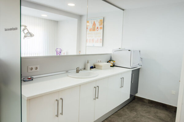camident-clinica-de-odontologia-en-Gandia-la-clinica-foto-6